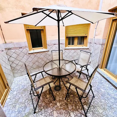 Turisticos Montasol 1 *